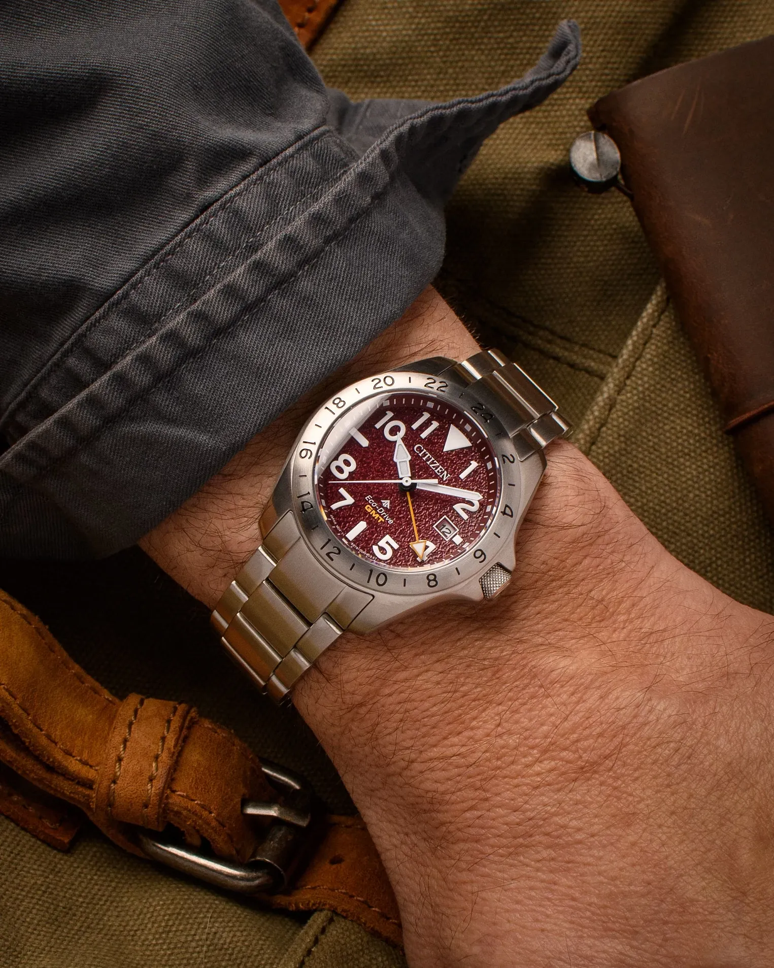 Promaster Land GMT Red Dial Stainless Steel Bracelet BJ7150-50W